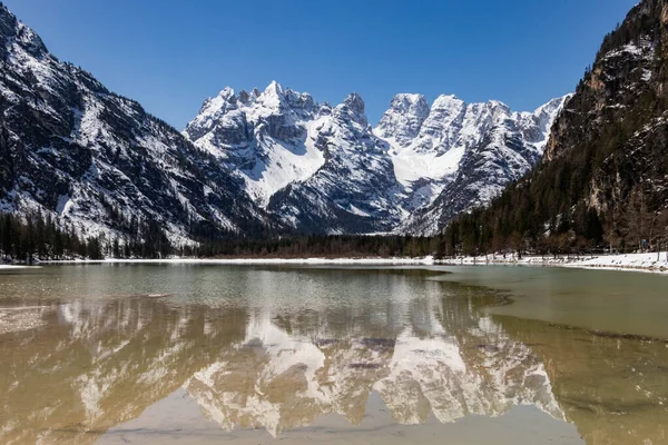 Landro Gölü, Dolomitler, İtalya