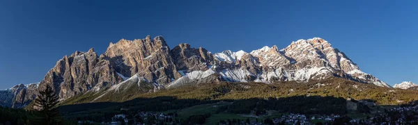 Dolomitik Cristallo Dağı, Cortina D 'Ampezzo, İtalya