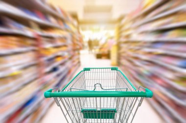 Kavramı, soyut hareket bulanık süpermarkette alışveriş.