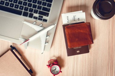 Seyahat hedef keşfetmek tarih tatil gezisinde...., yolculuk Aksesuar tatil yaz aylarında planlamasının düzeni planlama. Dünya güzergah yaşam tarzı ve paket tur kavramı. Internet iletişim arama.