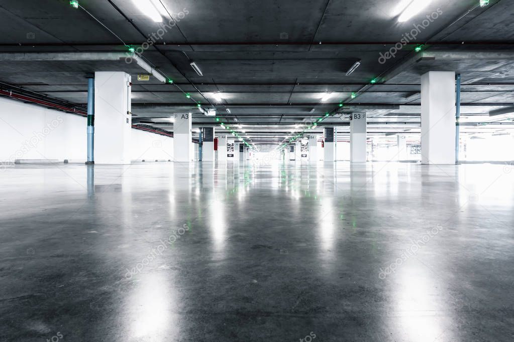 Empty Car Parking Lot in Underground Floor, Vehicle Park 