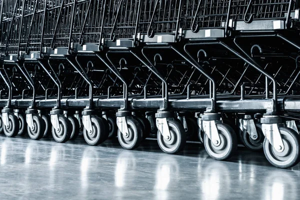 Row of Shopping Cart and Area Handling in Supermarket Store — Stock Photo, Image