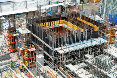 Yapım Aşamasında Şantiye, Gayrimenkul Geliştirme, İş Sanayi., Proje Yönetimi ve İnşaat Mühendisliği.