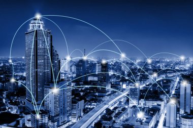 Ağ Telekomünikasyon ve İletişim Bağlantı Kavramı, Gece Sahne altyapı ve Cityscape Bağlantı 5g Ağ Sistemi. Teknoloji Dijital Bağlantı ve Bilgi Aktarımı