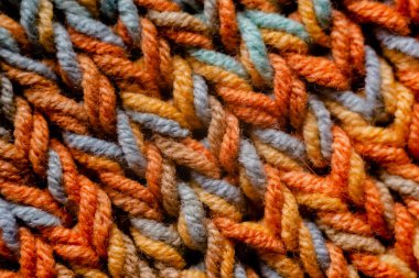 Makro örme atkı. . Derma örgü melanj konu