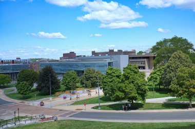 Syracuse Üniversitesi Kampüsü. Syracuse, New York 'ta modern binaları var.
