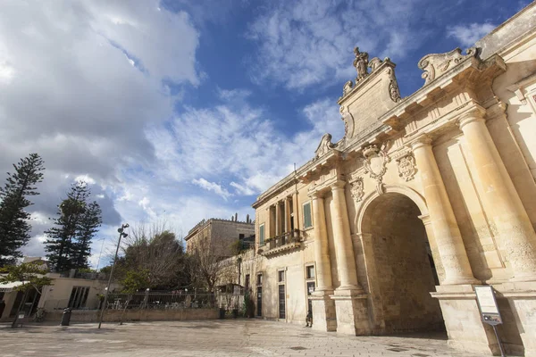 Porta San Biagio Lecce Время Солнечного Дня Облаков Лечче Саленто — стоковое фото