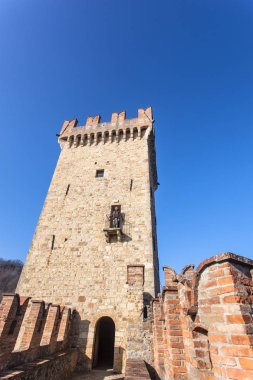 Castello di Vigoleno, Piacenza Emilia Romagna Eyaleti, duvarlar ve kent ile. Vigoleno 02/17/2019 vasıl 1230: pm