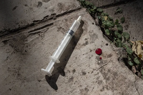 Discarded Syringe Concrete Outdoors Close Drug Concept Image Royalty Free Stock Photos