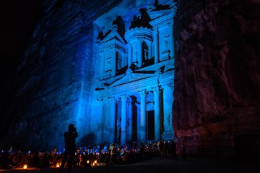 Gece lambasını hazinenin Lost City Petra, Jordan