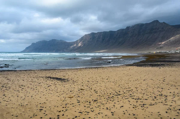 Strand Von Famara Auf Lanzarote Kanarische Inseln Spanien — Stockfoto