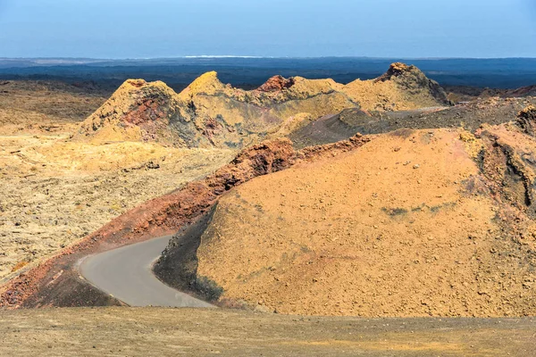 Színes Vulkáni Kúp Vulkáni Timanfaya Nemzeti Park Lanzarote Spanyolország — Stock Fotó