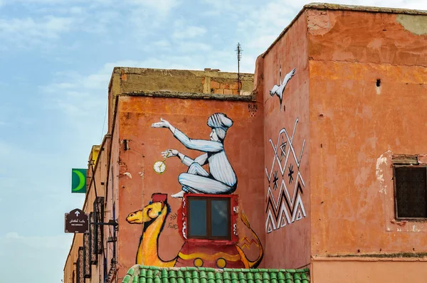 Pared pintada en restaurante en Marrakech, Marruecos — Foto de Stock