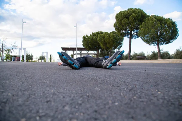 Young Fit Weary Man Sportswear Roller Skates Lying Road Beautiful — Stock Photo, Image