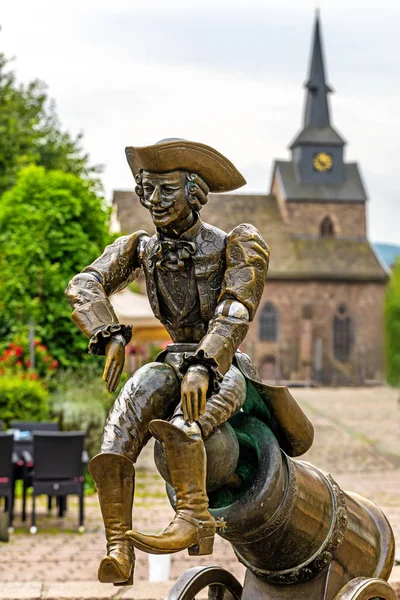 Baron Münchhausen Brunnen Bodenwerder — Stockfoto