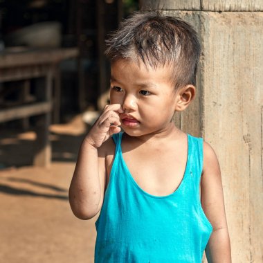 Angkor Ban Köyü, Kamboçya, Mekong Nehri kıyısında 