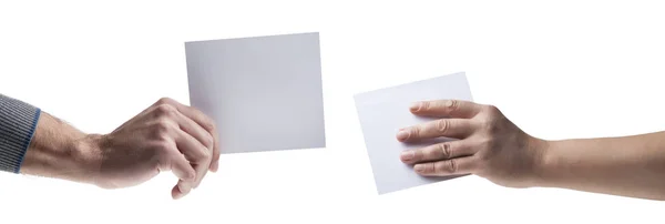 Hände Halten Unbeschriebenes Blatt Papier Liefern — Stockfoto
