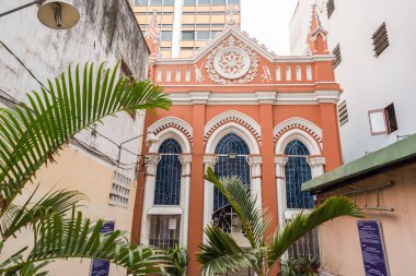 Ho Chi Minh City, Vietnam - 29 Nisan 2018: Nguyen Trai Caddesi 'ndeki küçük Katolik kilisesi (Den Thanh Mattheu Le Van Gam). Aziz Matthew Le Van Gam Şehitlik Tapınağı (1813-1847).