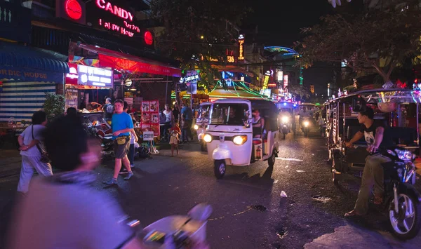 พนมเปญ มภาพ 2019 กบนถนนไนท สตร 136 ถนนโอดาอ บสถานบ นเท งยามค — ภาพถ่ายสต็อก