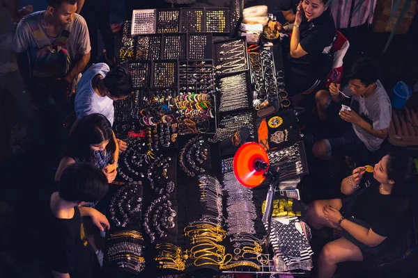 Бангкок Таиланд Мая 2017 Года Покупатели Продавцы Неустановленные Около Ювелирного — стоковое фото