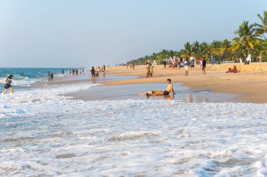 Mararikulam, Hindistan - 29 Aralık 2015: Marari Sahili. Alleppey (Alappuzha) ilçesinin en iyi korunan plajı olarak kabul edilir..