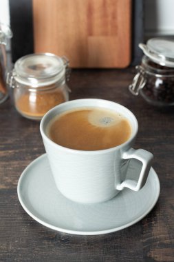 Mutfak Masa yakın u siyah kahve