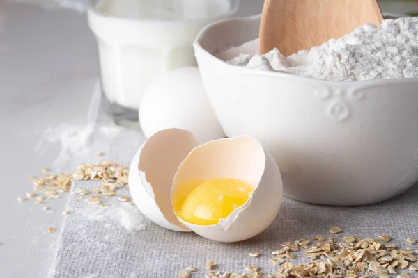 Mehl Eier Und Haferflocken Milch — Stockfoto