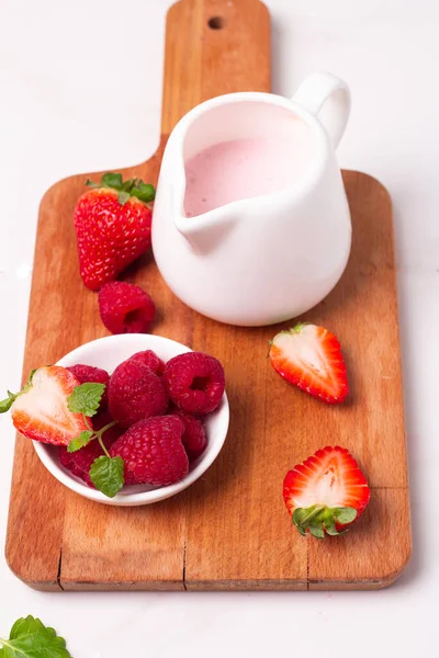 Milkman Yogurt Fresh Berries Royalty Free Stock Photos