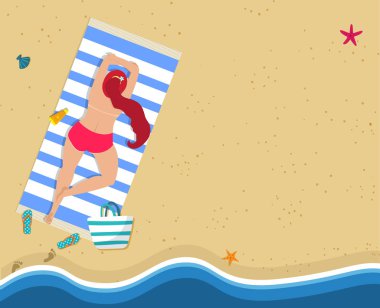 Top View Beach. Genç kadın kırmızı bikini güneşlenmek