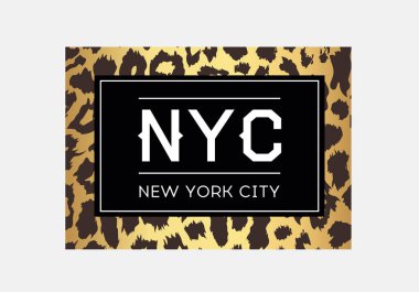 Leopar desen arka plan nyc sloganı tipografi. Moda t-shirt tasarımı. Kızlar tee gömlek trendy baskı. 