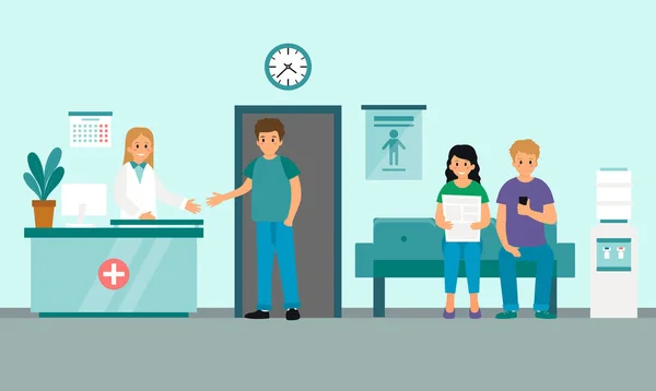 Modern tıbbi klinik resepsiyonu mobilyalarla dolu. Doktor ve hasta kuyruğunda kadın resepsiyonist.