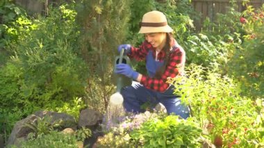 Bahçıvan sulama Çiçeklik