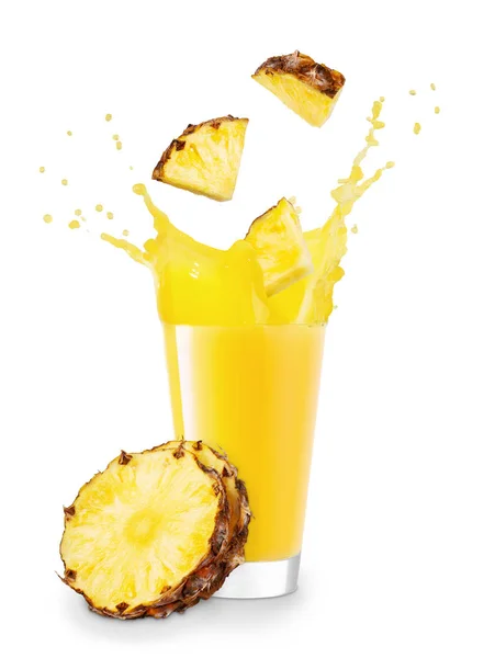 Sklo šplouchání Ananasová šťáva — Stock fotografie