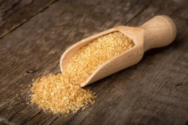 Kepçe, kahverengi şeker kamışı