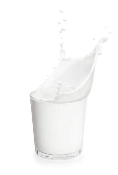 Vaso de leche con salpicadura — Foto de Stock