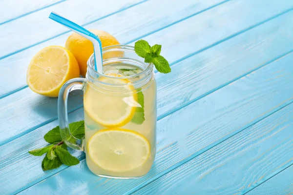 lemonade in mason jar