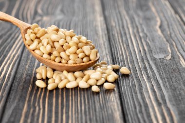 kaşıkta sedir fındık