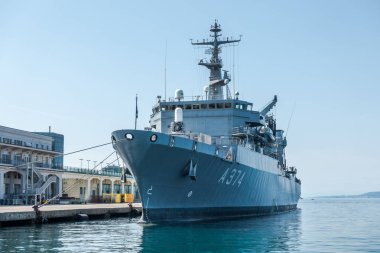 Trieste, İtalya, 8 Ağustos 2017: Hs Prometheus A-374 genel destek gemisi Etna türü. Trieste ticari liman rıhtımda demirli yardımcı bir gemi. 