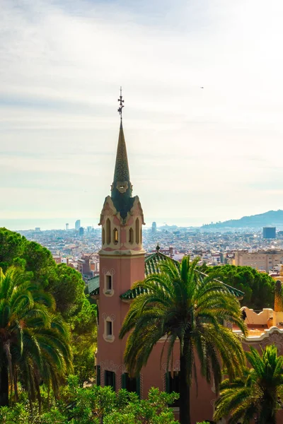 Panoraamanäkymät Guell Puistoon Barcelonassa Catalunya Espanja — kuvapankkivalokuva