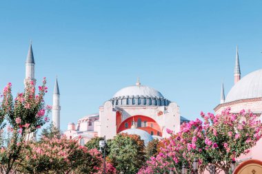 Istanbul, Türkiye - 29 Ağustos 2018: Ayasofya Sophia Aya Sofya. Yatay fotoğraf