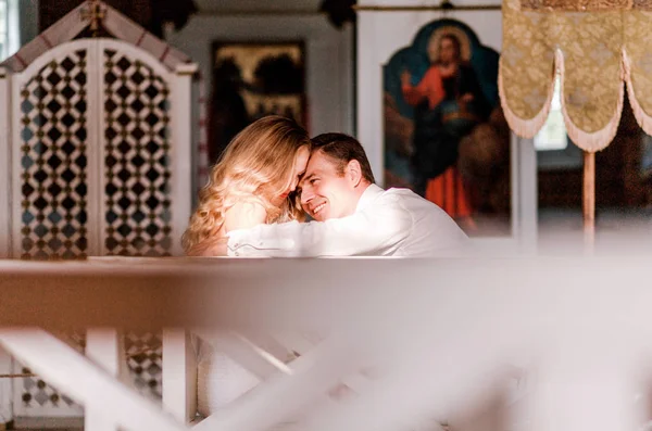 Bride and groom together in church. Horizontal photo — Stock Photo, Image