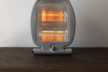 halojen ışık ısıtıcı - imagem