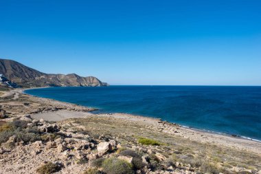 Deniz ve dağ üzerinde sahil Carboneras, Almeria, İspanya