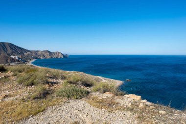 Deniz ve dağ üzerinde sahil Carboneras, Almeria, İspanya