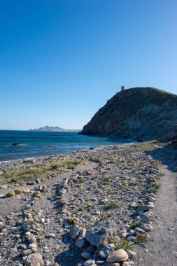 Deniz ve dağ üzerinde sahil Carboneras, Almeria, İspanya
