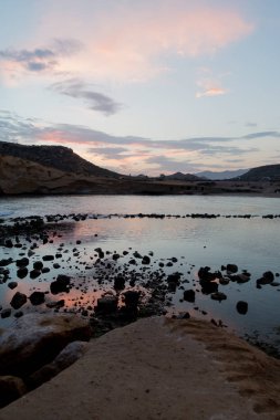 Kapalı Cove'da Aguilas günbatımı, Murcia, İspanya