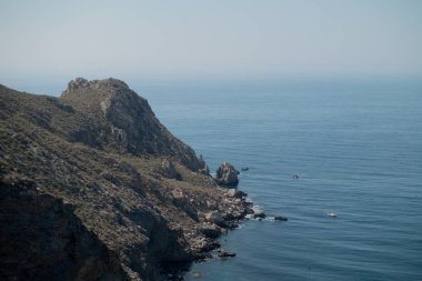Calabardina denizin altında mavi gökyüzü, Murcia, İspanya