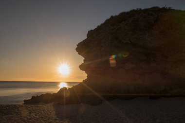 Sunrise Carboneras, Almeria, ölülerin sahilde