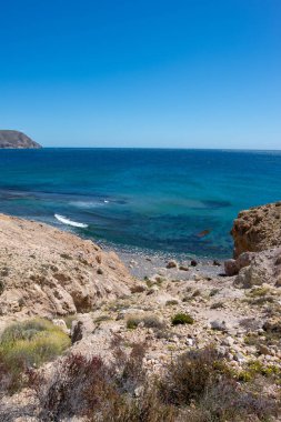 Almeria, İspanya siyahlar içinde sahil