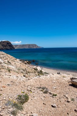 Almeria, İspanya siyahlar içinde sahil